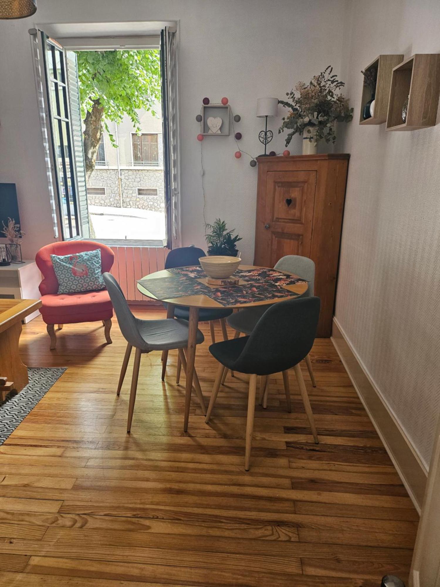 Apartamento Au Cocon Alpin Saint-Jean-de-Maurienne Exterior foto